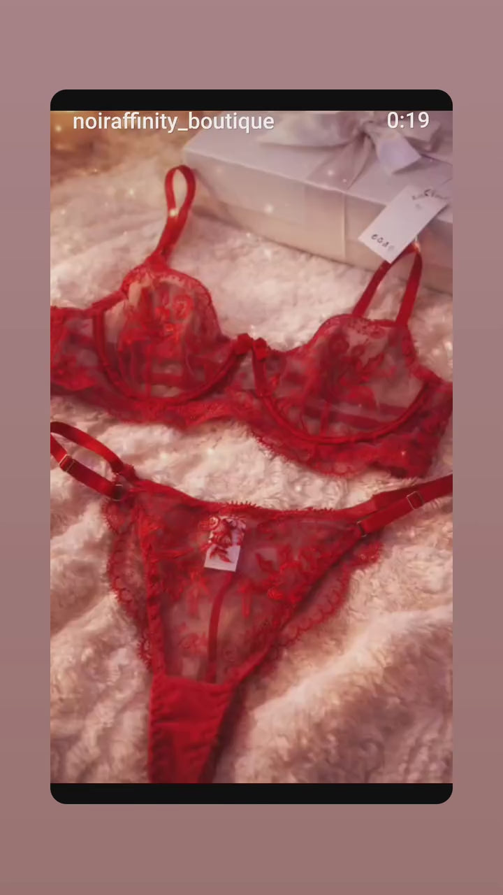 Noir Rouge Signature